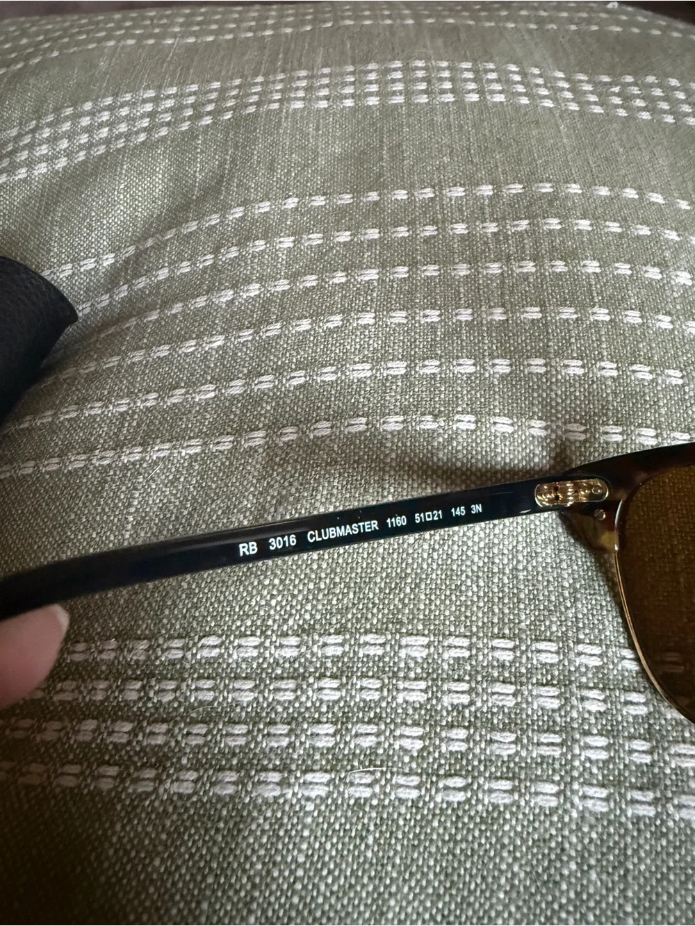 Ray-Ban classic ray
